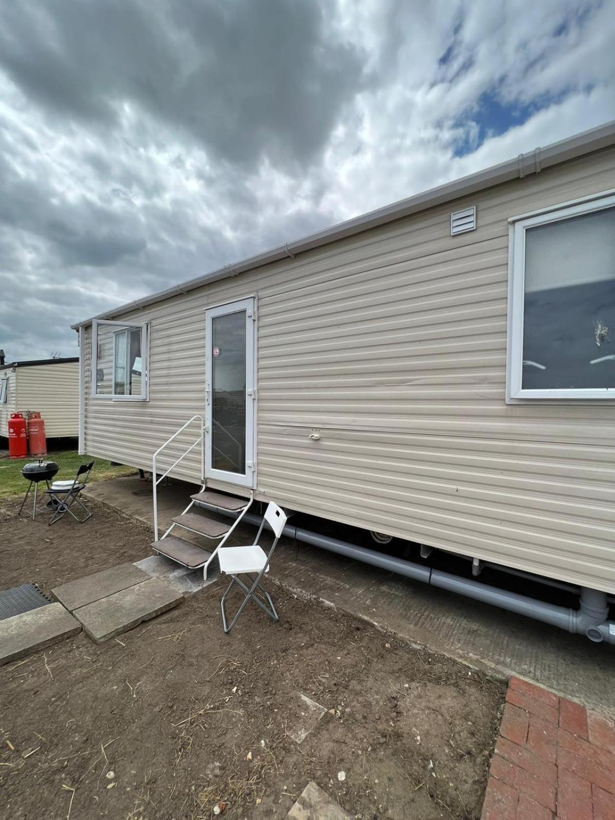 Luxurious Three Bedroom Caravan Jaywick Sands Экстерьер фото
